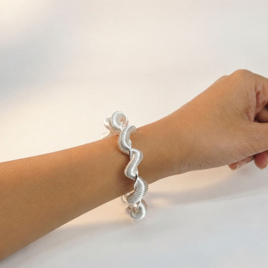 Twist Flow Cuff