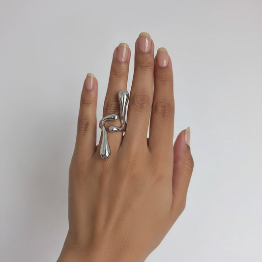 Fluid Sculpt Ring