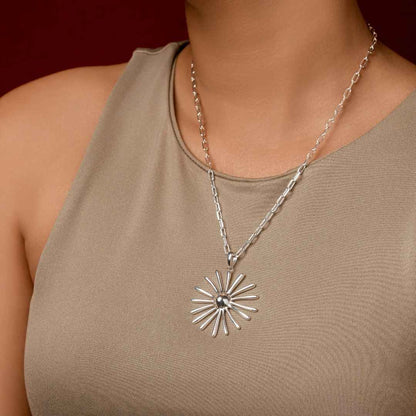 Sunspoke Bloom Necklace