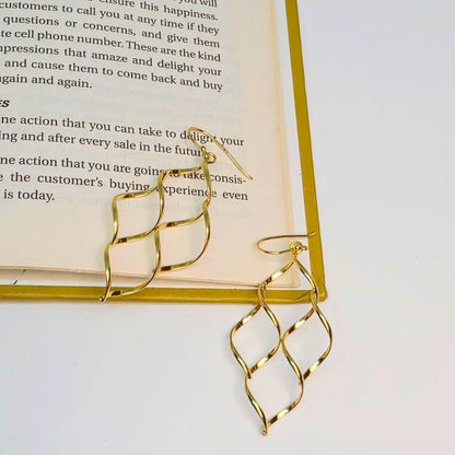 twisted diamond-shaped earring