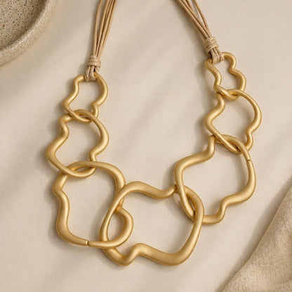 Sculpt Chain Necklace