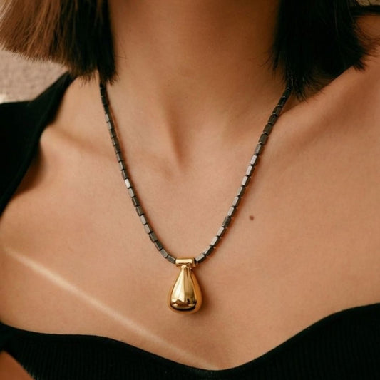 Midnight Drop Necklace