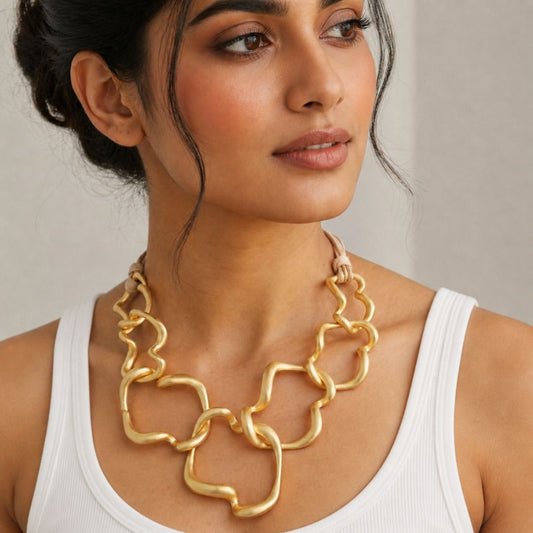 Sculpt Chain Necklace