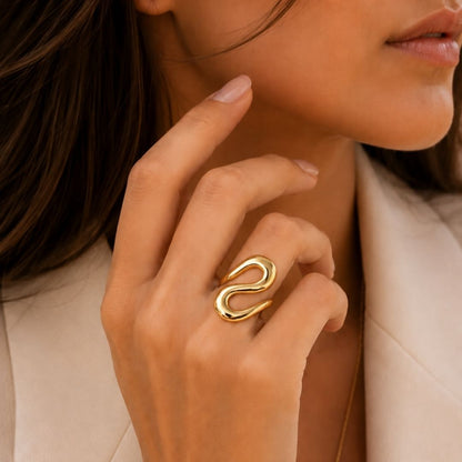 S Curve Ring