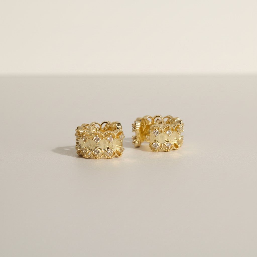 Luxe Radiance golden ear Cuff